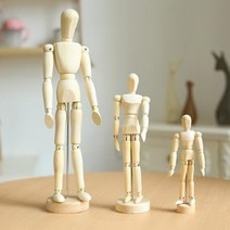 심플한 원목 구체관절 인형