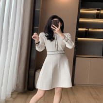 2월하객룩 친구 결혼식 복장 상견 부케받는사람옷 배색