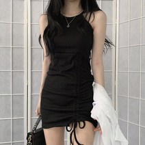 [랜덤플레이] 홀터넥 셔링 리본 끈 미니 원피스