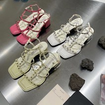통굽힐구두 하이힐 디자인감각 보이핏 볼륨 어텀 무드 락스터드샌들 봄 여름 글레디에이터 청키 여자 신발 2250389464
