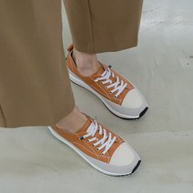 시즌잇템 색상 예쁜 텐션감 좋은 여성 가죽 키높이 스니커즈 굽4cm 일상패션 출근룩