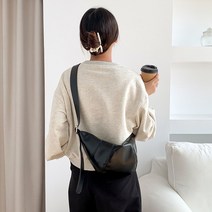 크루아상 숄더백 슬링백 반달 호보백