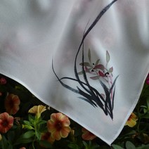 라이팡팡 여친에게 애장품 선물하기 나라 그림 더블 크레이프 리얼 실크 핸드 파구풍 여성 휴대용 누에바 핸드
