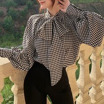 [랜덤플레이] 스탠드카라 리본넥 체크 블라우스