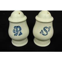Pfaltzgraff Yorktowne 소금 및 후추 세트 415591