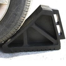 내리막 화물차 고임목 M 트럭 중장비 밀림방지 주차지지대