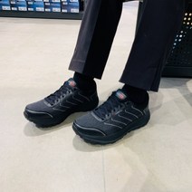 스케쳐스 SGR 등산 트레킹 가능한 워킹화 굿이어 타이어 아웃솔 창작! 남성용 트레킹화 고런 트레일 심플한 올블랙 13시이전 주문시 신구로점