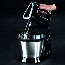 AEG SM 3300 핸드 믹서 / 5단계 속도 레벨 / 2in1 기능 / 터보 기능 / 꺼내기 버튼 / 3.5l 회전 용기 / 비터 2개 도우 후크 2개 식기세척기 사용 가능 / 450W / 1m 케이블 / 블랙 -18757, 하나의