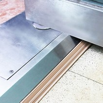 도어 턱받침 베이지 문턱경사로