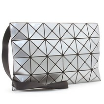 바오바오 이세이미야케 BAOBAO ISSEYMIYAKE 백숄더 백라지 루센트 베이직 크로스바디