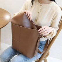 클레어 캐주얼 쇼퍼 파우치 세트 무지 호보 가방 심플 베이직 간편 데일리 20대 여자 대학생 30대 직장인 출근룩 코디 패션 사계절 가벼운 간편 숄더 크로스백
