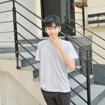 라인이 잡혀있는 남자 회색티 생활복 교복이너웨어
