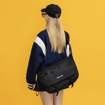 가방팝 언더크로스 노바 메신저백 테이프 모노블랙 메신져