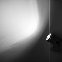 무대 조명 무선 원격 제어 led 연기 기계 무대 효과 미니 LED 무대 스포트 라이트 경량 휴대용 각도 조절, [01] White light