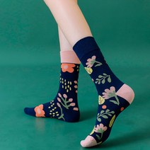 언밸런스 짝짝이 양말 칼라 유니크 삭스 네이비 플라워 꽃 무늬 패턴 러블리 코디