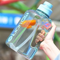 1.6/2.4리터 대용량 스트랩 물통 용량눈금 손잡이물병 플라스틱 내열 휴대용 투명/그라데이션 워터보틀 스포츠 헬스 심플 텀블러 플랜의 필수품 밀봉 운동용 최신상, 색상12번 투명-1.6리터