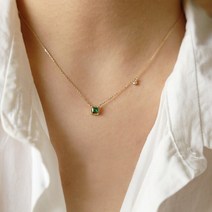 실버 목걸이 와이프생일선물 50대 엄마 갑상선 학생 여자친구 런드로우 패션 여성 스퀘어 에메랄드 컬러 지르콘 구리 펜던트 고급 크리스탈 체인 파티 선물