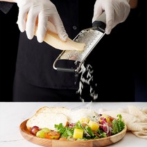 라라홈 안전덮개장착 치즈 그레이터 강판 (굵은형) 치즈갈이 치즈그라인더 가볍고 잘갈리는 치즈강판, 그레이 컬러