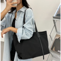 줄 포인트 방수 숄더백