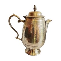 PARIJAT HANDICRAFT 뚜껑이 있는 황동 워터 저그 타원형 피처 양각 보관 및 서빙용 물 가정 호텔 레스토랑 선물 품목(24.1cm(9.5인치))