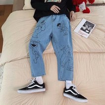 남자와이드청바지 남자크림진 남자통청바지 남성 만화 프린트 학생 낙서 느슨한 레그 블루 자른 bf 하라주쿠 패션 브랜드 스트리트 캐주얼