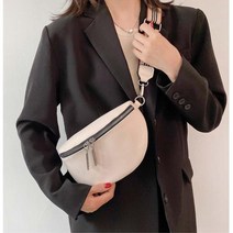 와이드스트랩 봄코디 트렌디한 바디 크로스백 세련 경량 캐주얼