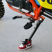 현카 바이크 사이드 스탠드 풋클립 브래킷 신발 커버 장식 삼각대 발판 삼발이 오토바이용품, (07)블랙레드