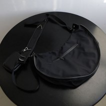 태영스토어 남성 반달메신저백