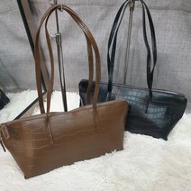 클래식 와니 뱀피 바게트 스퀘어 데일리 롱 숄더백