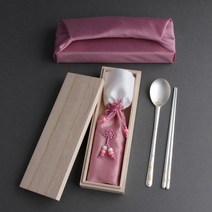 원앙 금부 은수저 24K 금도금 순도99% 30돈 1벌+품질보증서+수저집+오동나무함+보자기 전통 손조각 명품 수저 젓가락 1인용 예단 부모님 생신 퇴직자 외국인 선물 창립기념품, 블루보자기, 홍색주머니, 인쇄있음