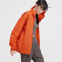 유니클로 포켓터블 UV컷 점퍼 3D컷 바람막이겸용