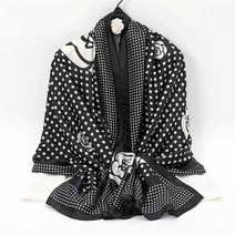 새로운 새틴 흑백 인쇄 실크 스카프 여성의 목도리 스카프