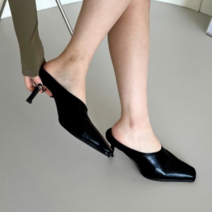 브이와이 VY 여자 자수 슬림 각진 킬힐 SS 샌달 뾰족코 뮬