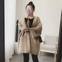 도톰한 니트 카디건. 루즈 롱