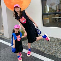 엄마랑 세트 촬영 패밀리 가족 모녀 바캉스 커플룩 엄마 딸 여아 원피스 시밀러룩 호랑이 블랙 민소매