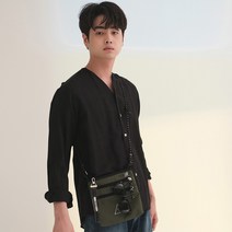 에이지그레이 세컨드 카키 사코슈백 미니크로스 옆으로매는 작은 샤코슈 핸드폰가방 슬링백