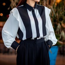 샤랄라 어깨 프릴 배색 쉬폰 블라우스