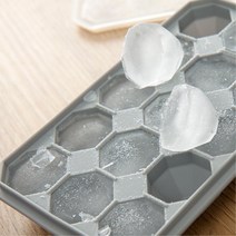뚜껑있는 얼음보관통 냉동실얼음통 위스키얼음틀 푸쉬얼음트레이 얼음틀, 핑크