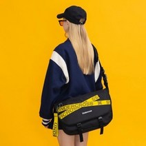 기타 언더크로스 노바 메신저백 테이프 블랙 메신져