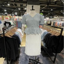 이랜드 [로엠]로엠 꽃자수 블라우스 RMBLB26RQ2_강남점