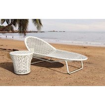 야외 수영장 휴양지 화이트 라탄 썬베드 심플 리조트 선배드