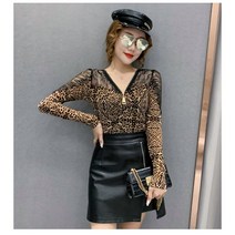 오르난 여성 슬림핏 브이넥 티셔츠 s2648