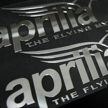 아프릴리아4 금속 튜닝로고 스티커 Aprilia 4, A사이즈 실버, 1개