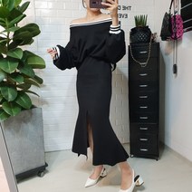 드레스홀릭 오픈숄더 맨투맨 투피스