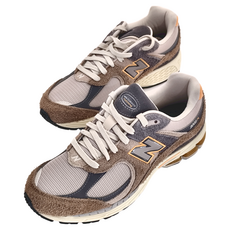 New Balance 解構破壞鞋扣運動鞋 2002R