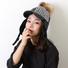 아이엠캡 리얼 라쿤 체크 방한 귀달이 모자