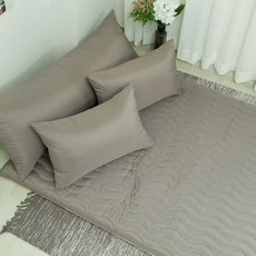 a2e4b0b9-d6f6-49ad-9aa1-7c8dcc5624e2.jpg