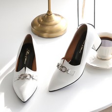 페라가모펌프스