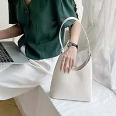 CALMEZVOUS 까르메뷰 데일리 쇼퍼백