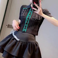 여성니트카라티
